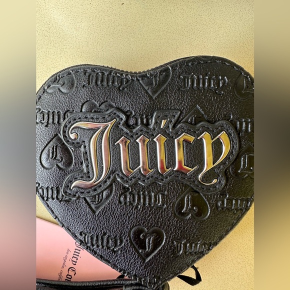 Juicy Couture Liquorice Heart Zip Around Wristlet NWT - Picture 4 of 4